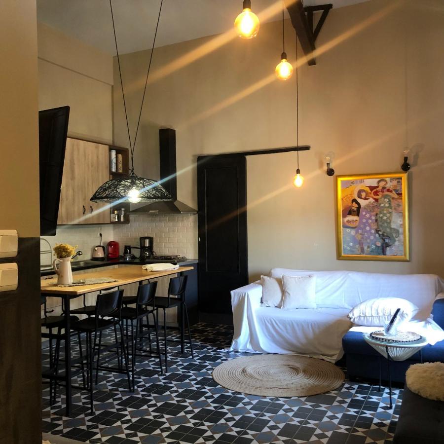 CorinthHospitality In Historical & Mythical Peloponnese 2アパートメント エクステリア 写真
